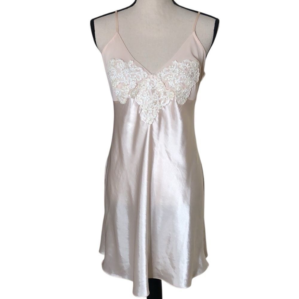 Vintage Expressions by California Dynasty Petal Pink & Ivory Lace Nightgown SzM